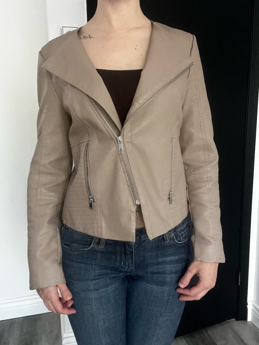 Women’s faux leather moto jacket